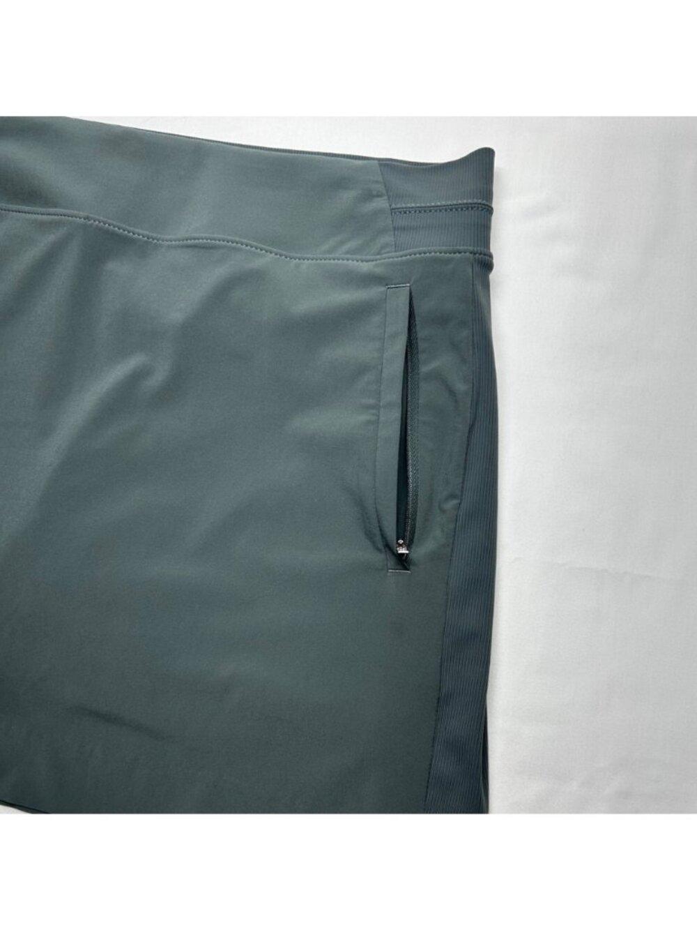 ATHLETA Soho Skort Women's 6 Green Pockets Active - Picture 12 of 14